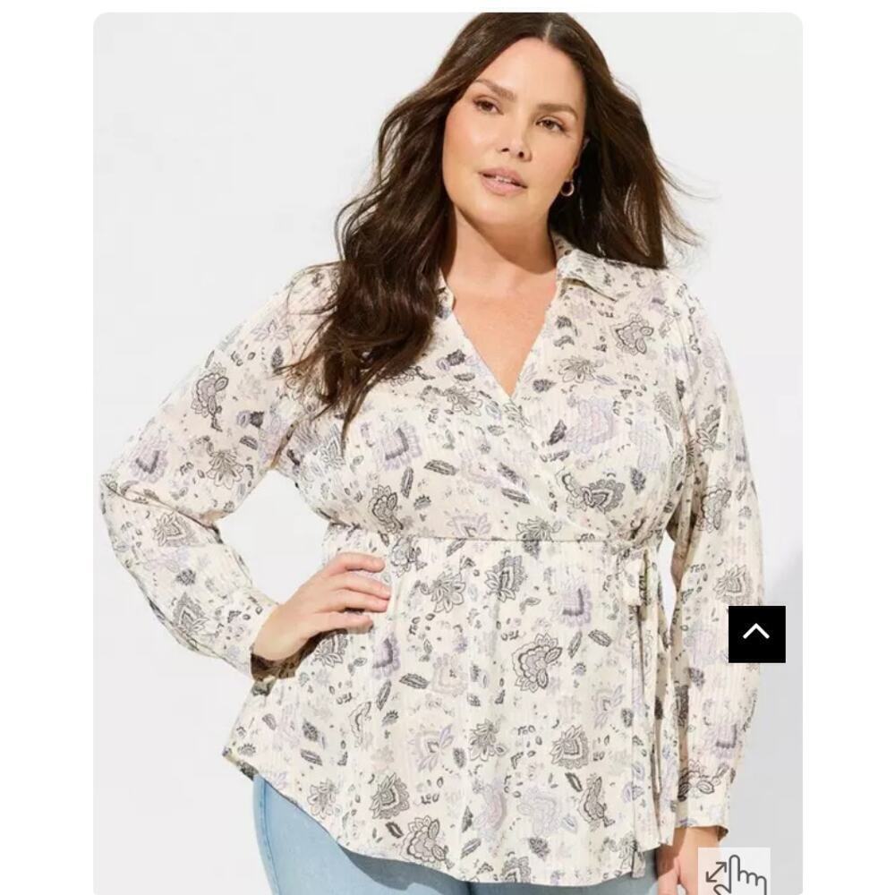 Torrid Satin Collared Surplice Floral Blouse Size 1X